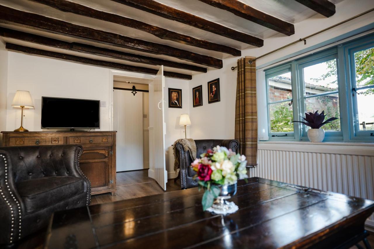 Hovell Hall Country Bed And Breakfast 노리치 외부 사진